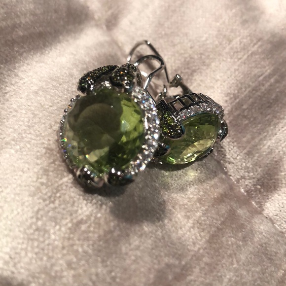Green Peridot Diamond Earrings NWOTS - Picture 6 of 11